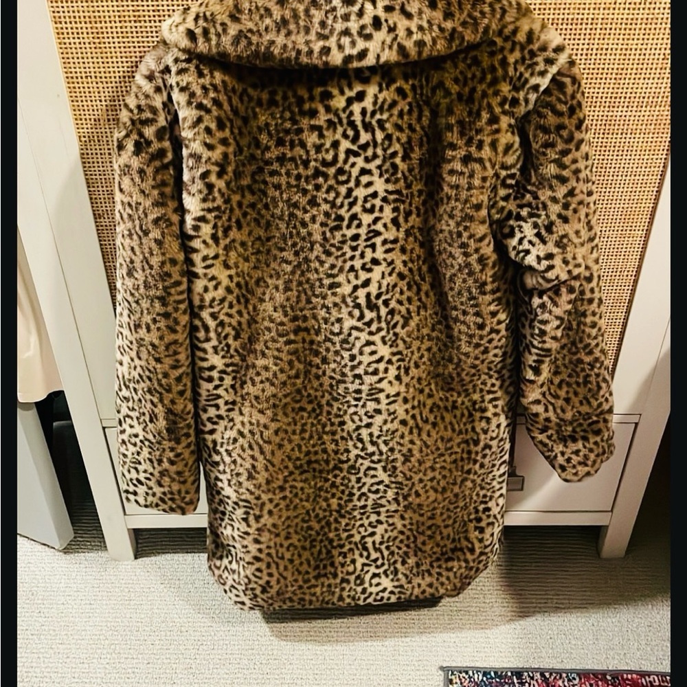 Chic Leopard Print Teddy Jacket - image 4